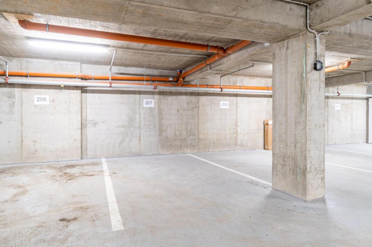 Brand New Two Room Apartment #34 With Free Secure Parking In The Center 布拉格 外观 照片