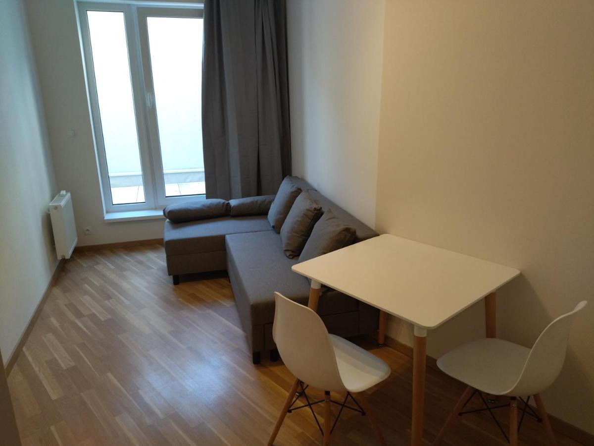 Brand New Two Room Apartment #34 With Free Secure Parking In The Center 布拉格 外观 照片